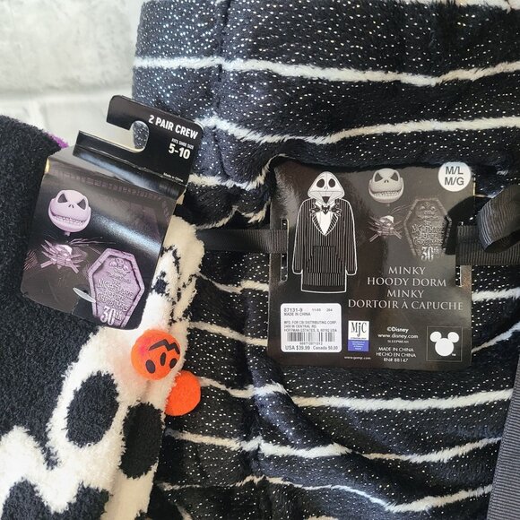 Nightmare Before Christmas Hooded Robe and Socks Set New Halloween m/l - Picture 2 of 7